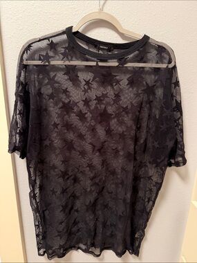 Forever 21 Black Star Mesh Short Sleeve Tee